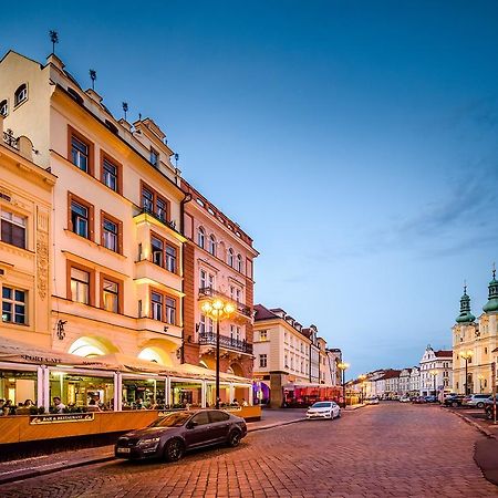 Rooftop Triplex Apartment In Centre Hradec Kralove Bagian luar foto