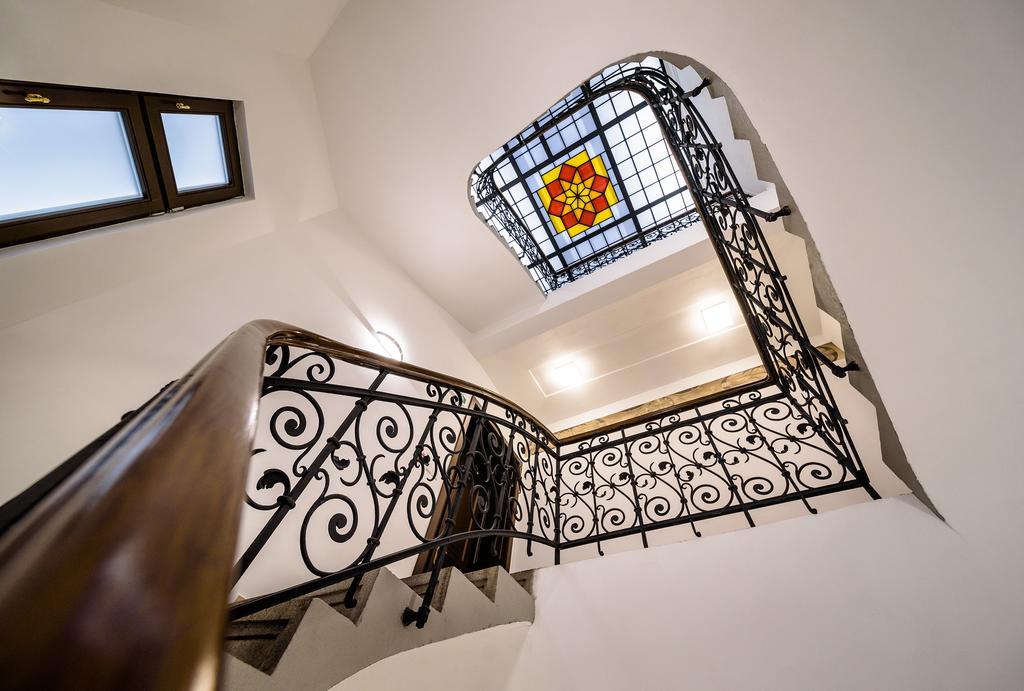 Rooftop Triplex Apartment In Centre Hradec Kralove Bagian luar foto