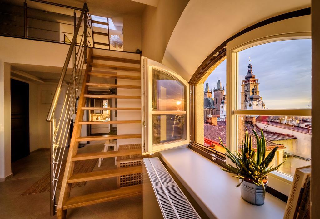 Rooftop Triplex Apartment In Centre Hradec Kralove Bagian luar foto
