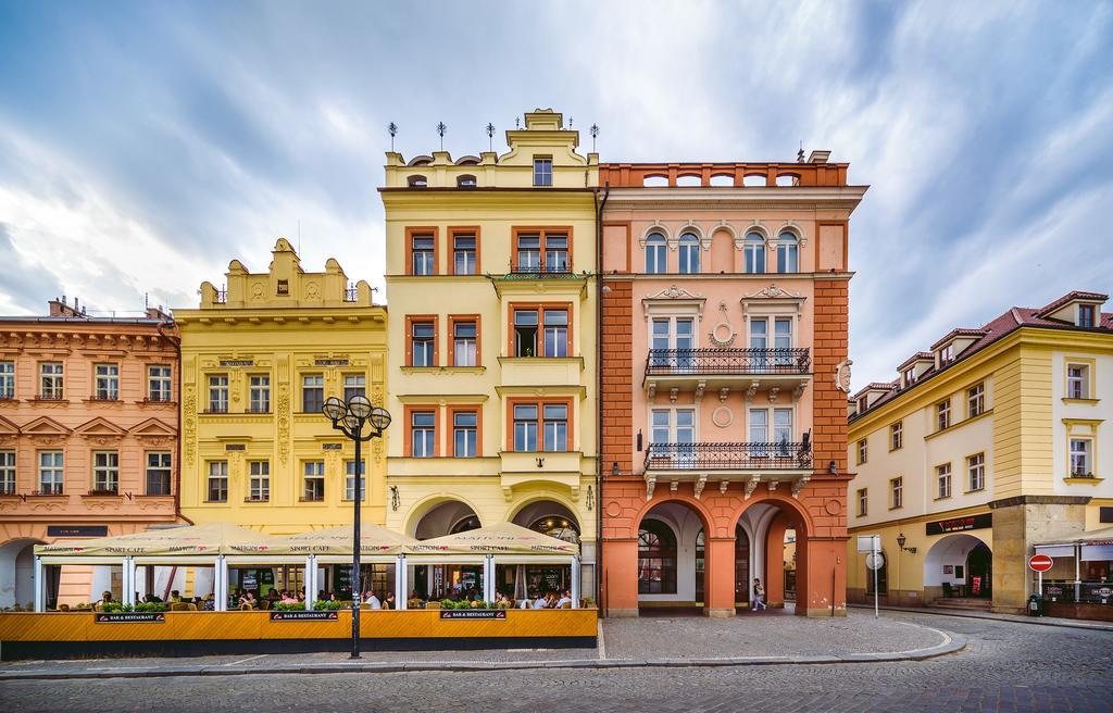 Rooftop Triplex Apartment In Centre Hradec Kralove Bagian luar foto